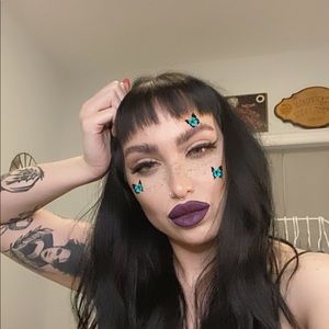 Meet your Posher, Alyson